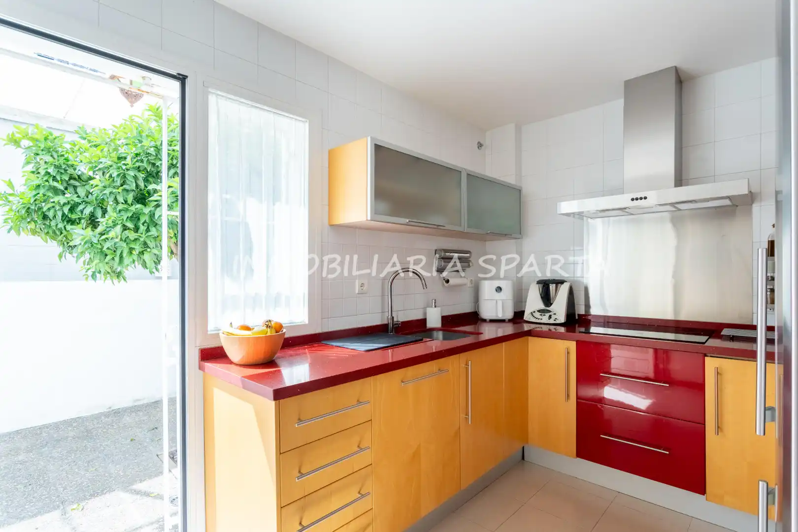 Kitchen of Detached homes for sale in Bollullos de la Mitación  with Air Conditioner, Terrace and Oven