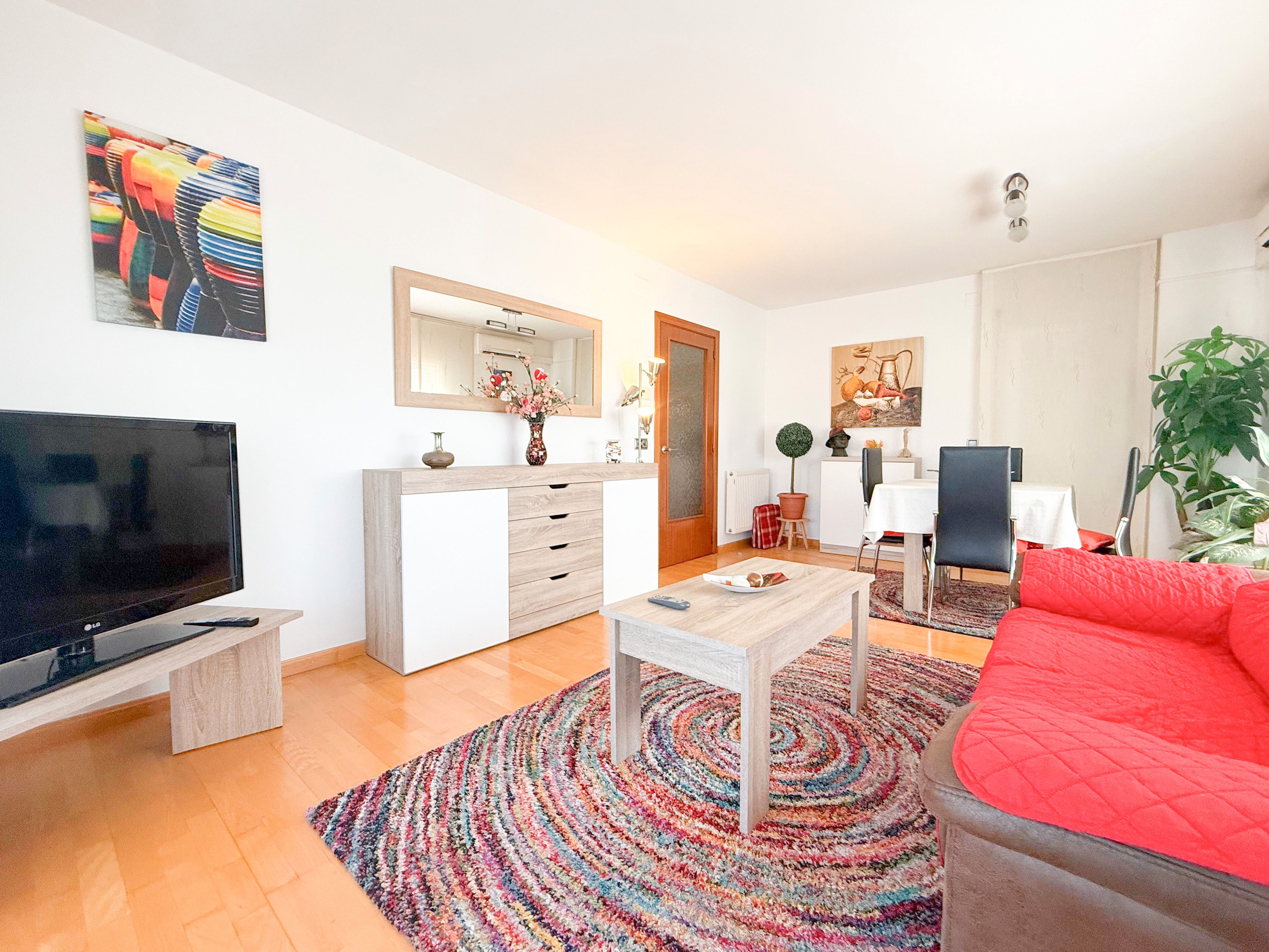 Living room of Flat for sale in Figueres  with Air Conditioner, Heating and Furnished