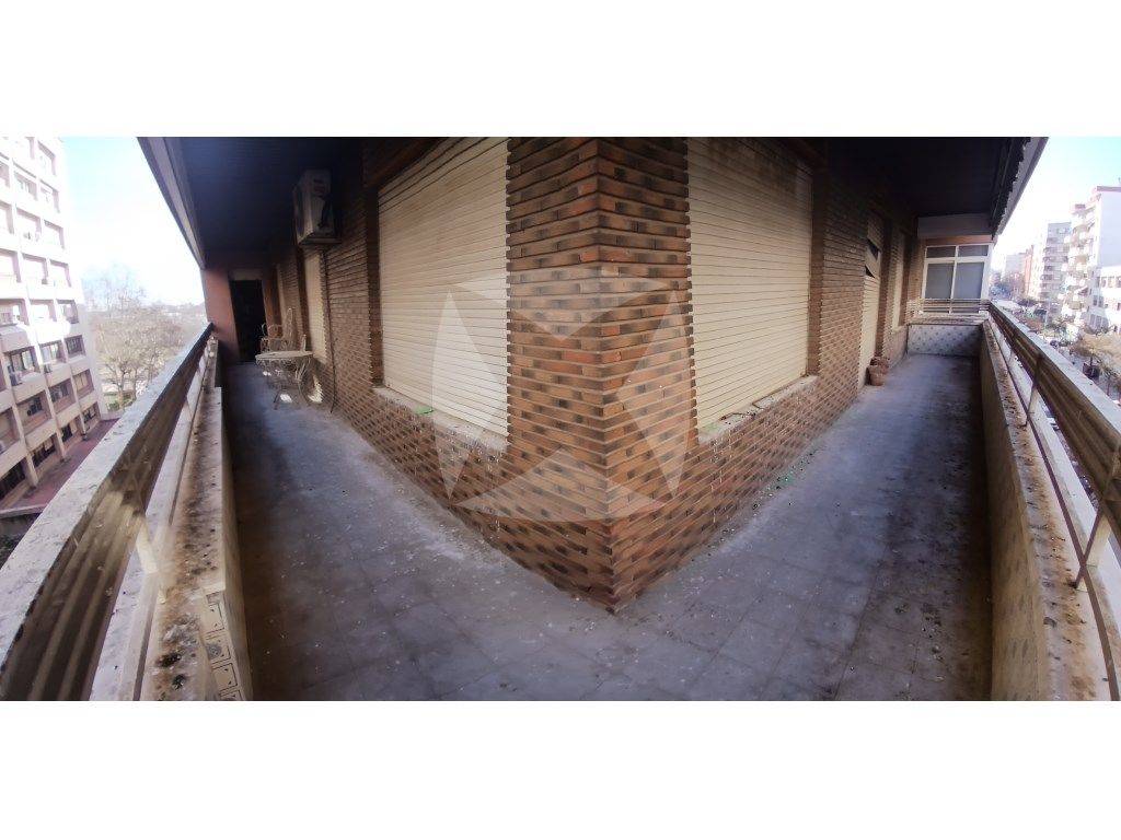 Flat for sale in La Bomba, Pardaleras