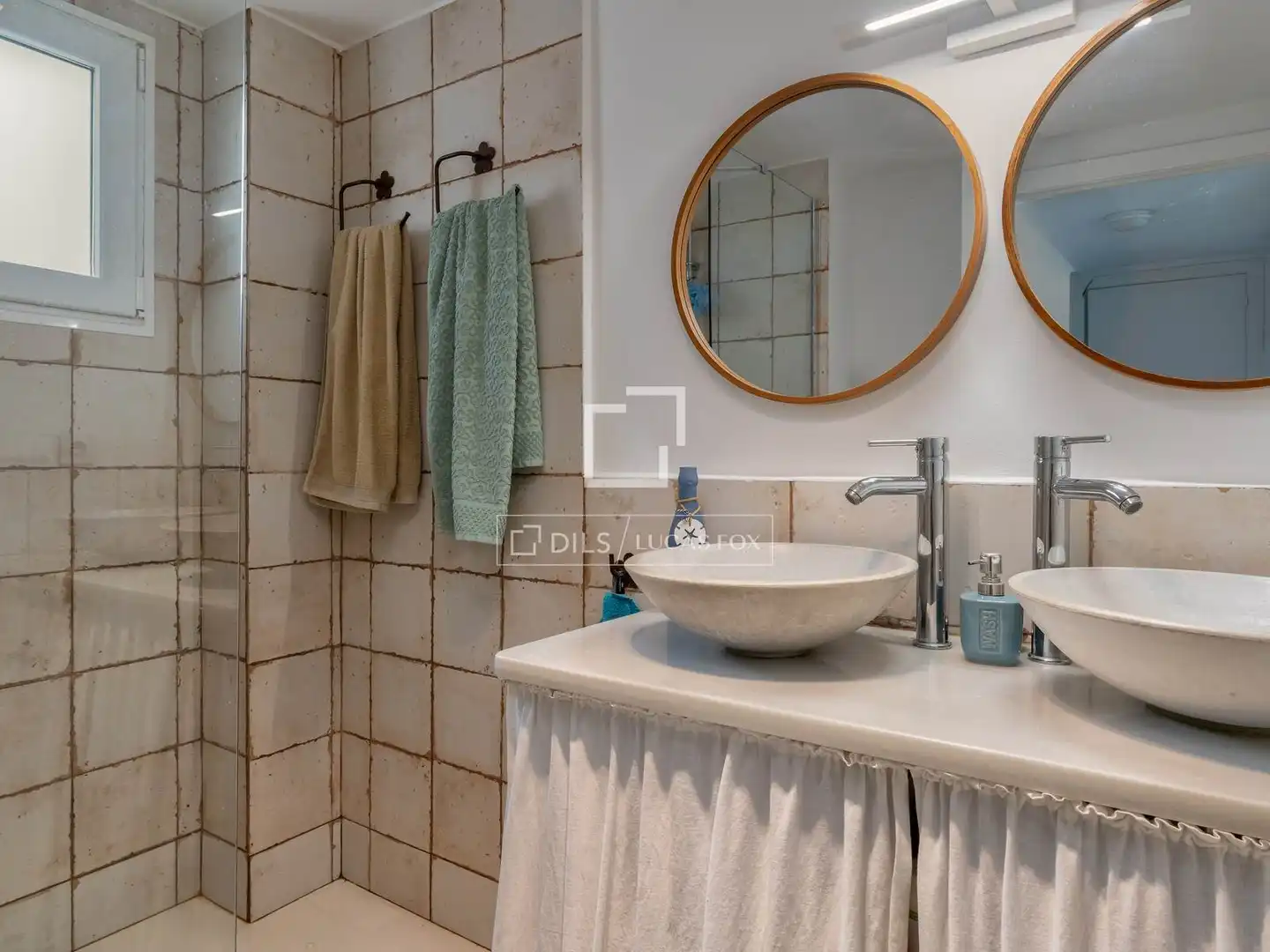Baño de Piso en venta en L'Escala con Calefacción, Terraza y Trastero