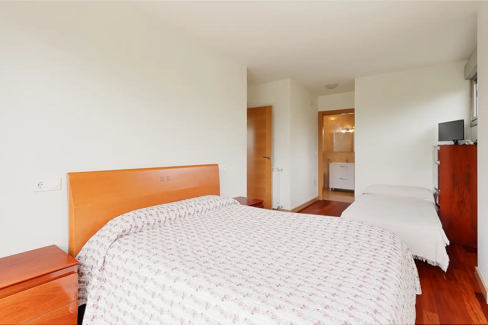 Bedroom of Houses for sale in Gijón   with Heating