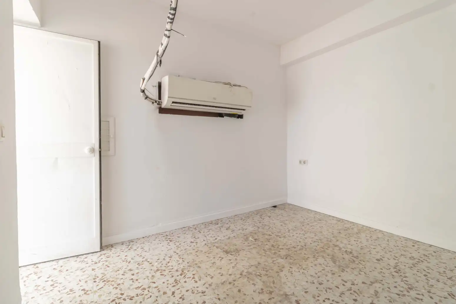Casa adosada en venda en Sevilla amb Terrassa i Balcó