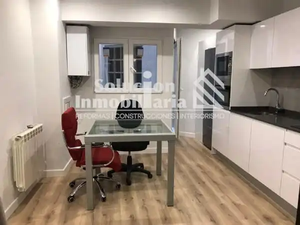 Piso en venta en Salamanca con Calefacción, Terraza y Amueblado