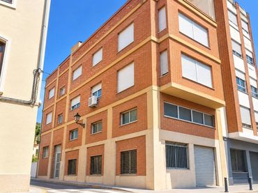 Mixto residencial en venta en Calle San Fernando