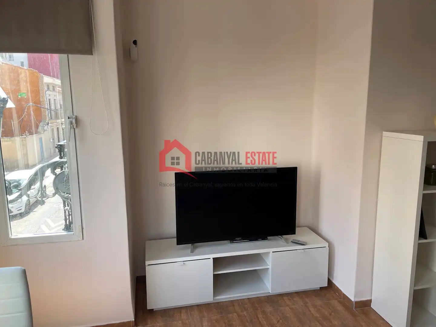 Living room of Apartments for sale in Valencia  with Air Conditioner, Furnished and Alarm
