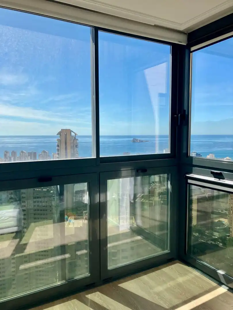 Bedroom of Attic for rent in Benidorm  with Community pool