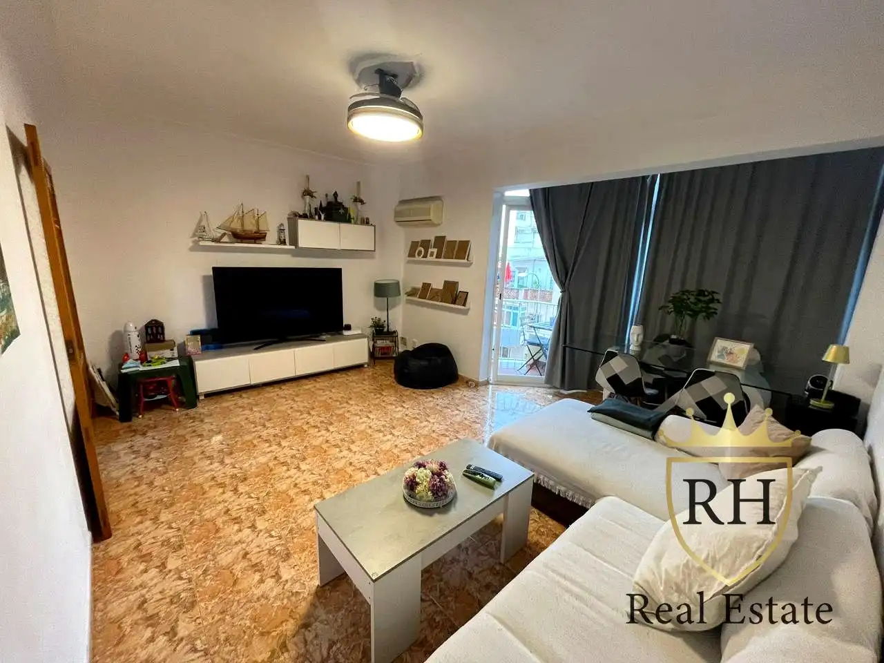Sala d'estar de Pis en venda en  Palma de Mallorca amb Aire condicionat i Balcó