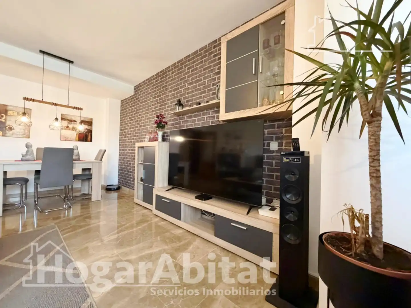 Wohnzimmer von Dachboden zum Verkauf in Vilamarxant mit Klimaanlage und Terrasse