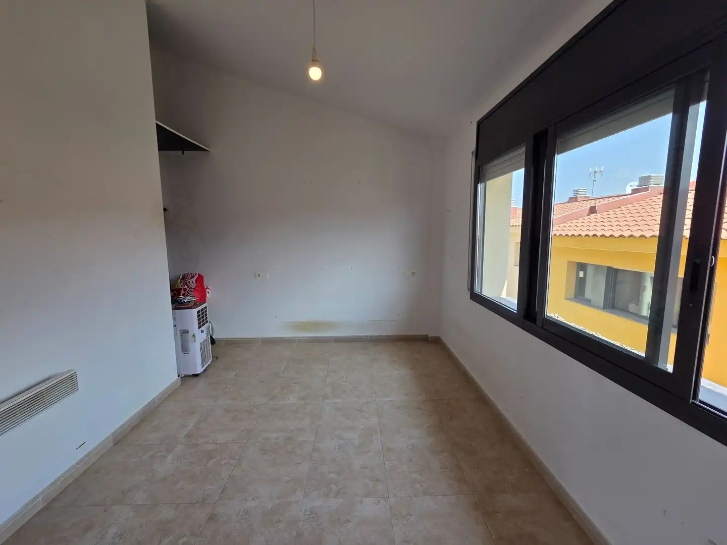 Habitación de Piso en venta en Vinyols i els Arcs con Calefacción y Terraza