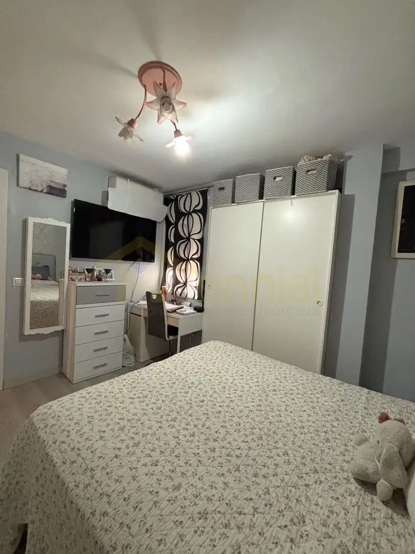 Habitación de Piso en venta en Sevilla con Aire acondicionado y Terraza