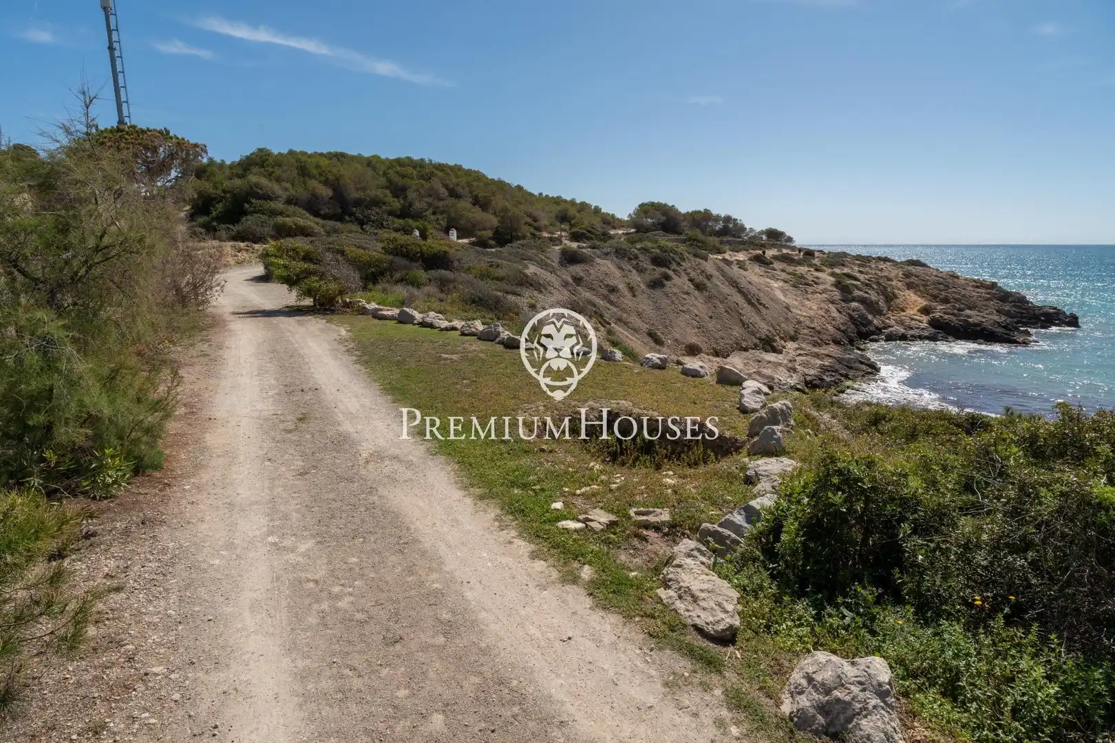 Houses for sale in Vilanova i la Geltrú  with Air Conditioner, Heating and Private garden