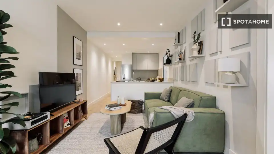 Sala de estar de Piso de alquiler en Barcelona con Aire acondicionado, Calefacción y Amueblado