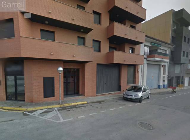 Local comercial en Venta en carrer BARCELONA 
Es:L Pl: Pt:DR
 MORA D'EBRE (T en Móra d'Ebre