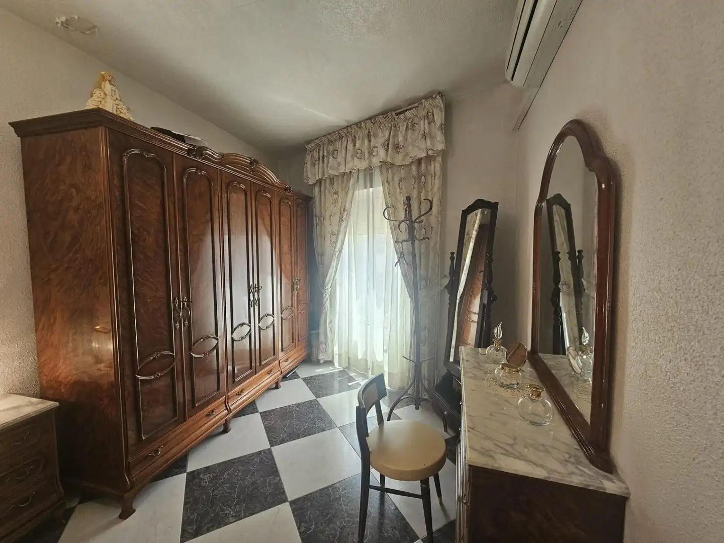 Habitación de Casa o chalet en venta en Alcolea con Terraza, Trastero y Amueblado
