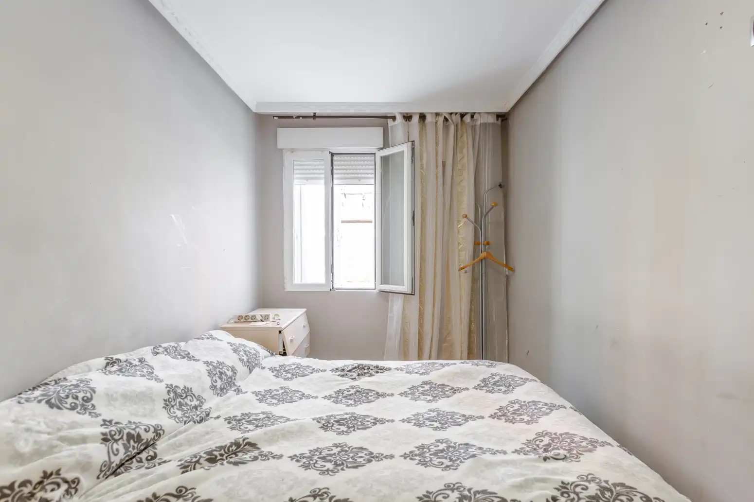 Habitación de Piso en venta en  Pamplona / Iruña con Calefacción y Terraza