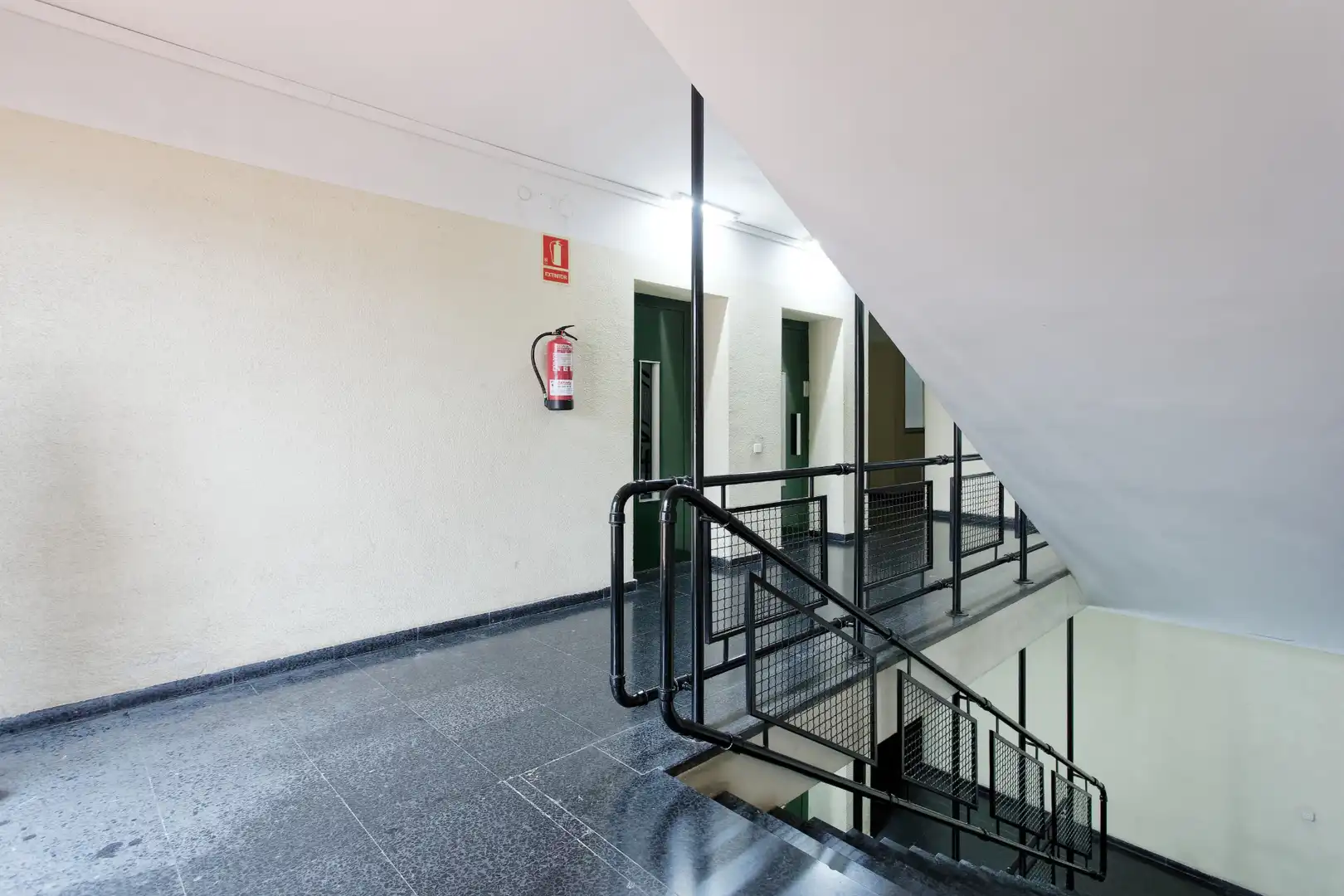 Ático en venta en Barcelona con Calefacción, Terraza y Domótica