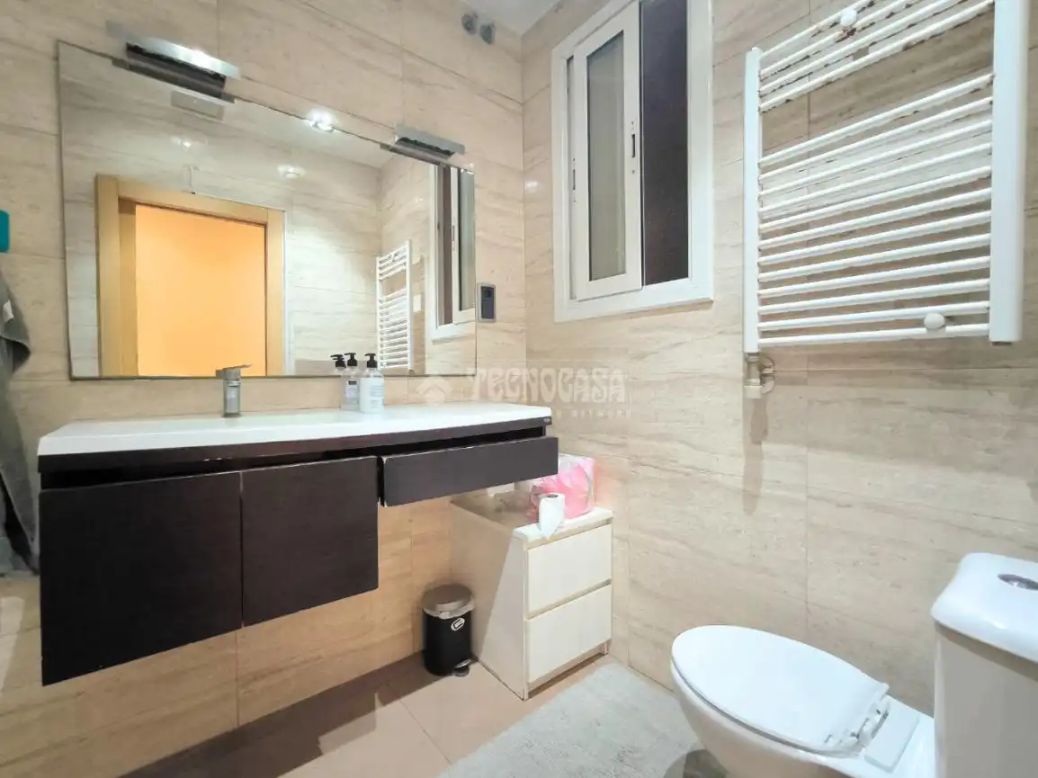 Baño de Piso en venta en Barcelona con Balcón