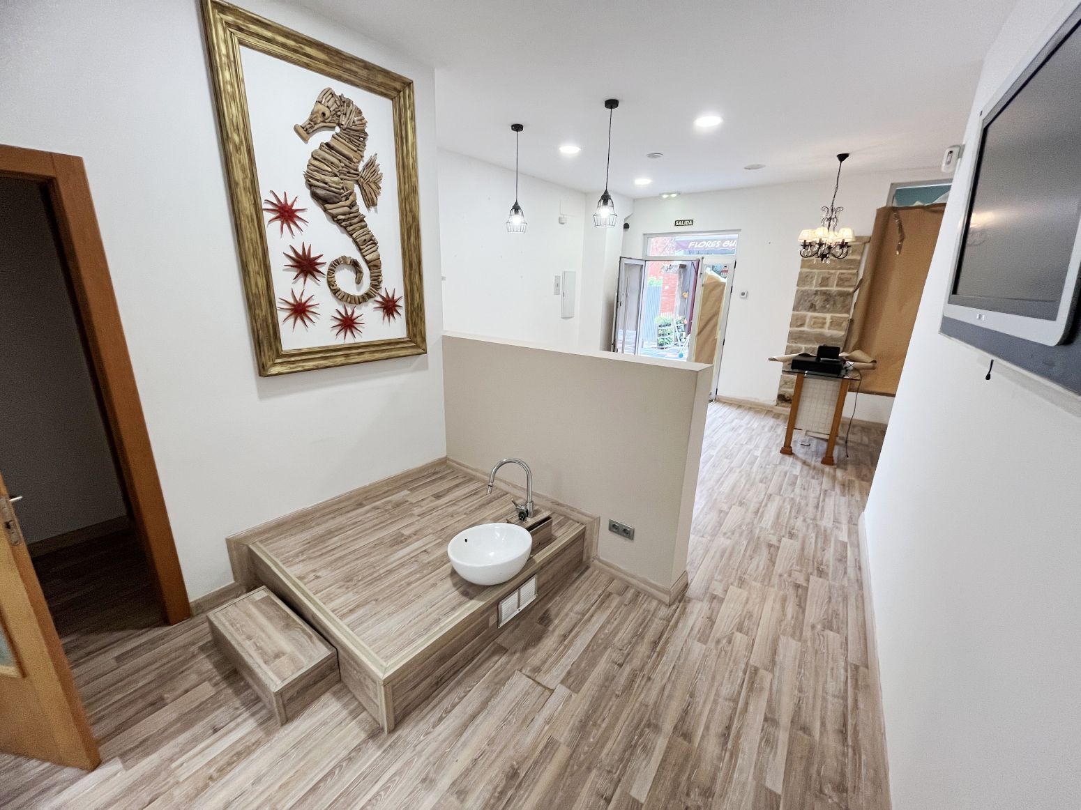 Bathroom of Premises for rent in Avilés