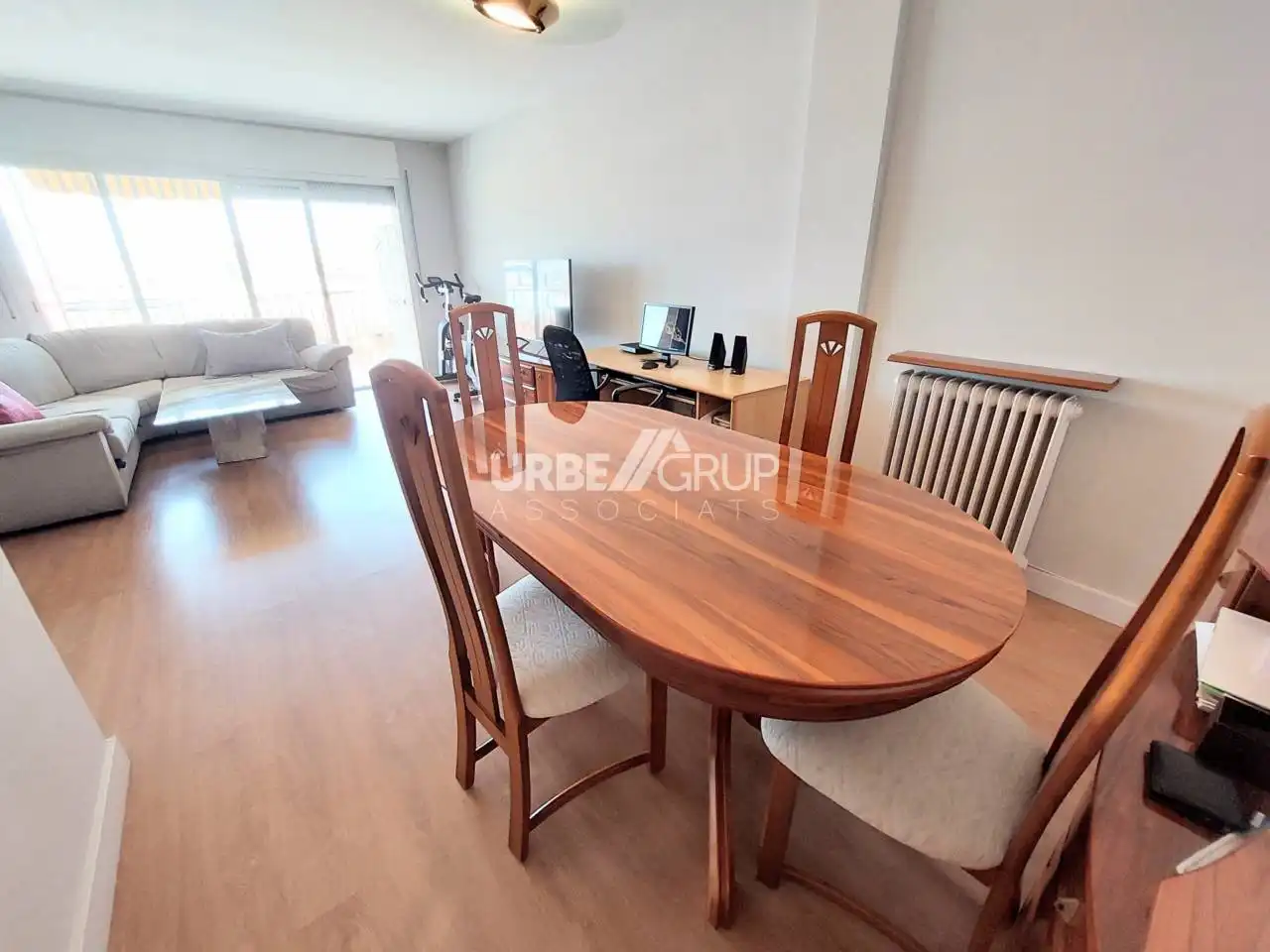 Comedor de Piso en venta en Terrassa con Calefacción, Parquet y Terraza