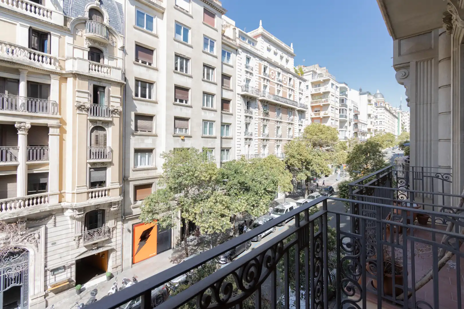 Vista exterior de Pis en venda en Barcelona amb Aire condicionat, Calefacció i Terrassa