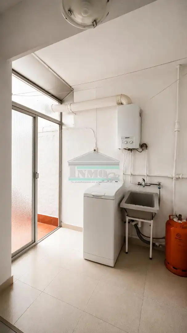 Balcony of Flat for rent in Granada  with Air Conditioner, Furnished and Oven