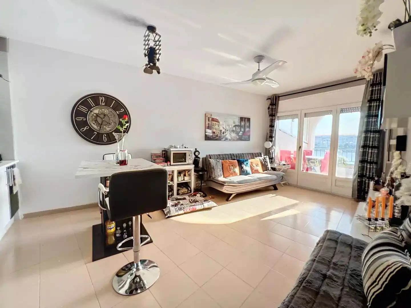 Wohnzimmer von Wohnungen zum Verkauf in Empuriabrava mit Klimaanlage, Terrasse und Möbliert