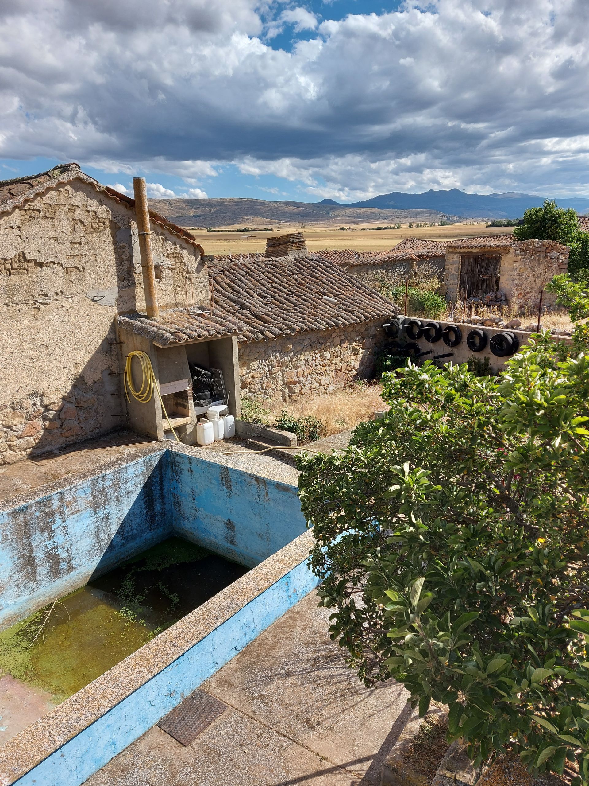 Exterior view of Country house for sale in Ávila Capital
