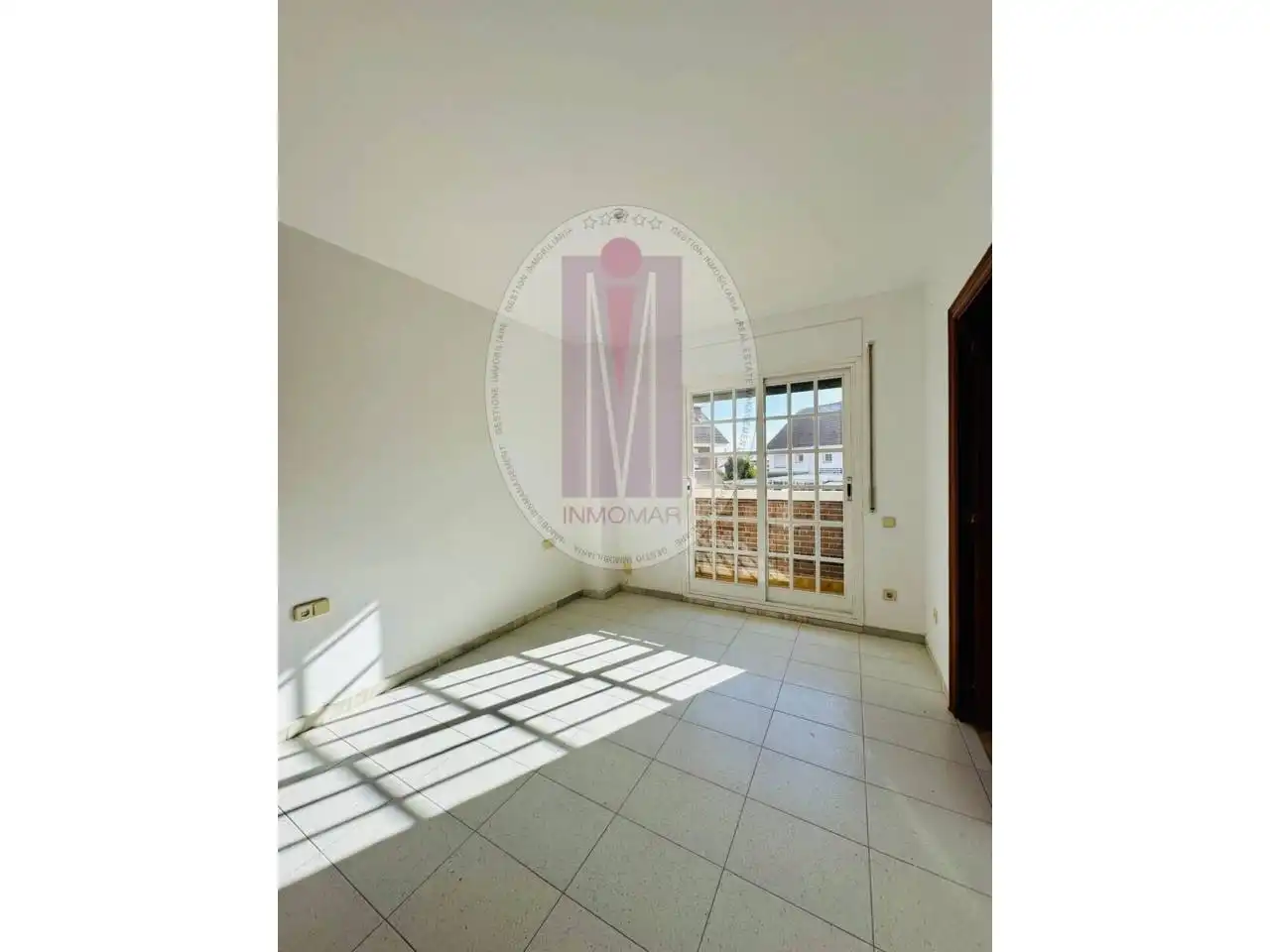 Habitación de Casa adosada en venta en Castelldefels con Calefacción y Piscina comunitaria