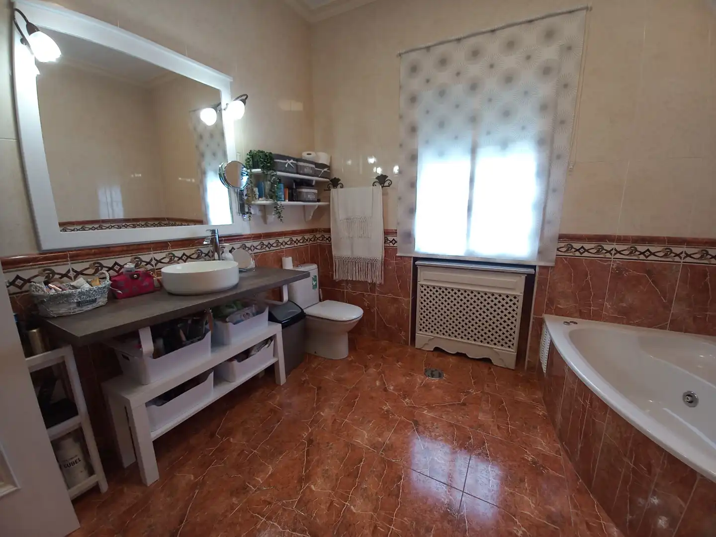 Bathroom of Houses for sale in Úbeda  with Air Conditioner, Terrace and Storage room