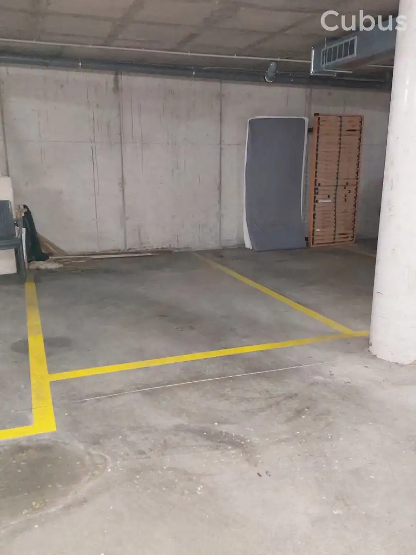 Parking for sale in Olot, imagen 3