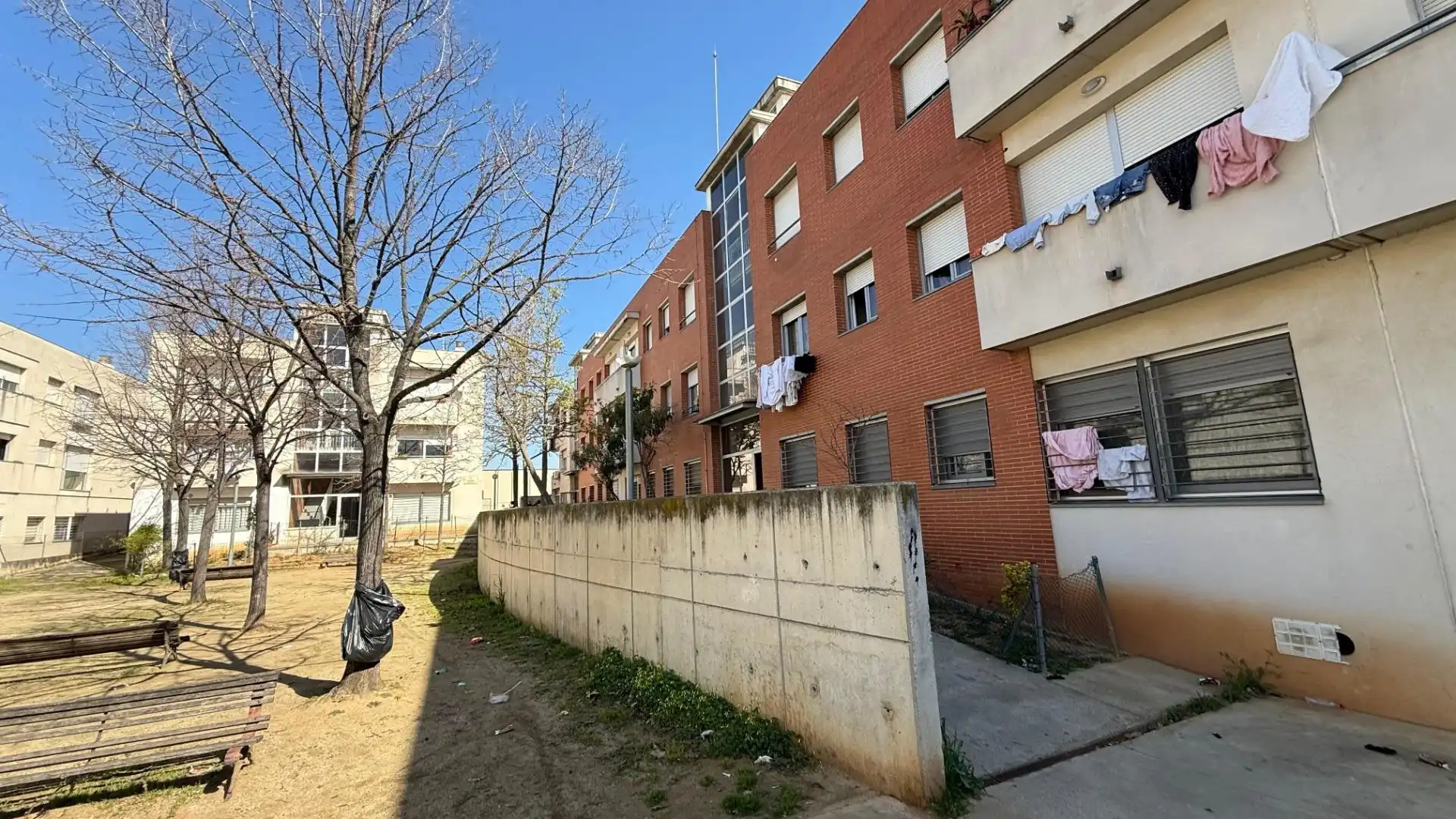 Vista exterior de Pis en venda en Sabadell