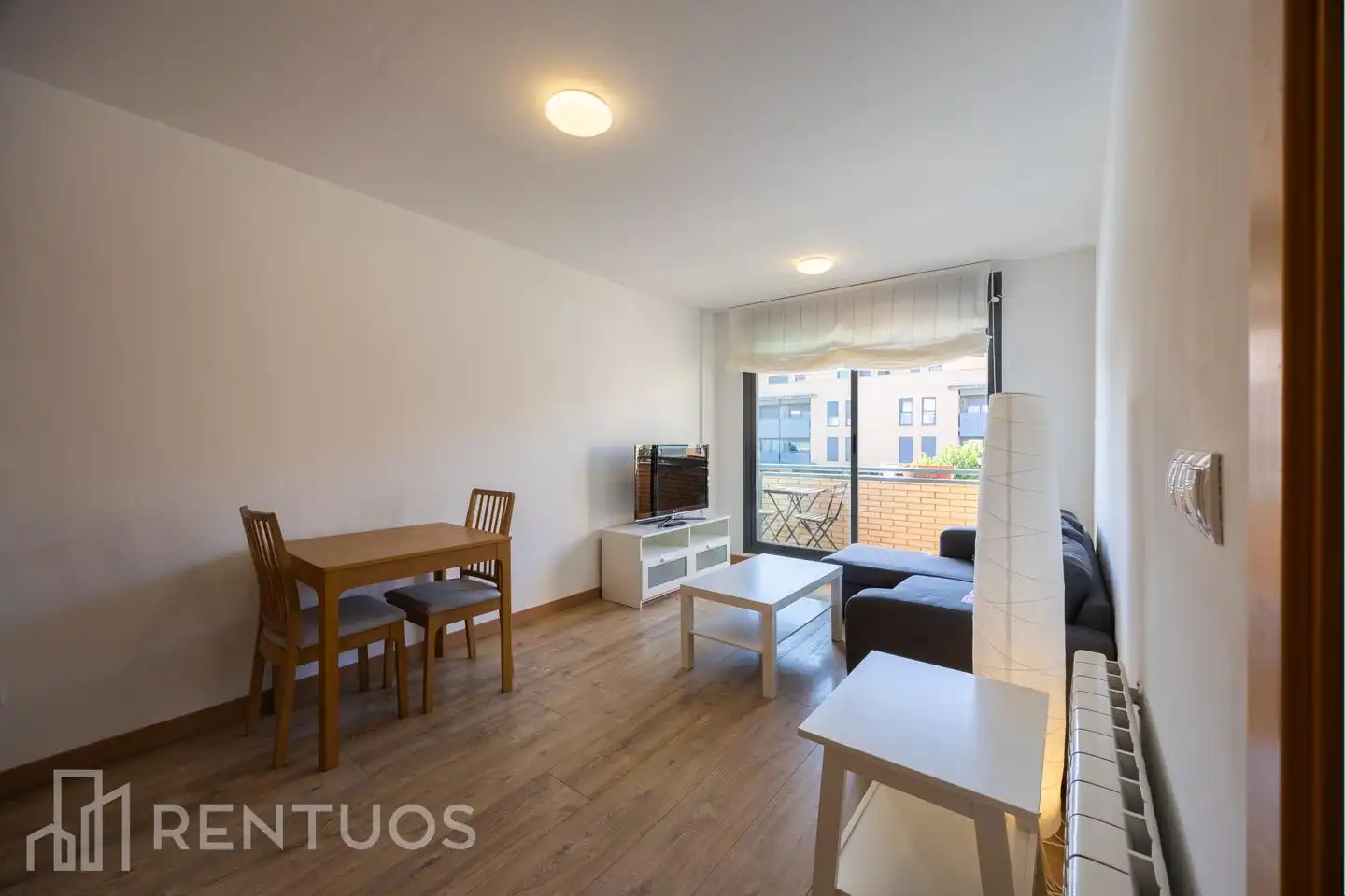 Appartamento con piscina in affitto a Calle Mercedes Formica, imagen 4