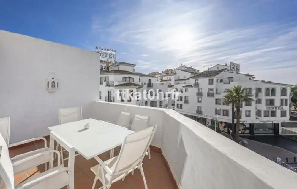 Vista exterior de Apartament de lloguer en Marbella amb Aire condicionat, Terrassa i Moblat