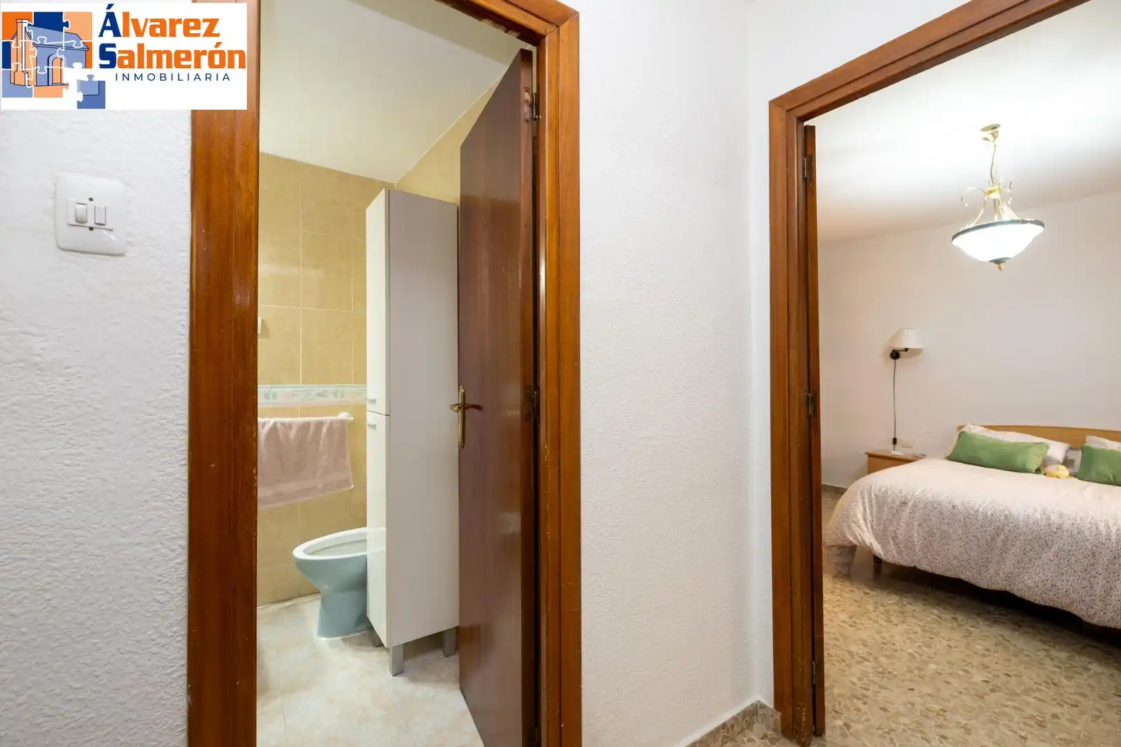 Schlafzimmer von Wohnungen zum Verkauf in Granada