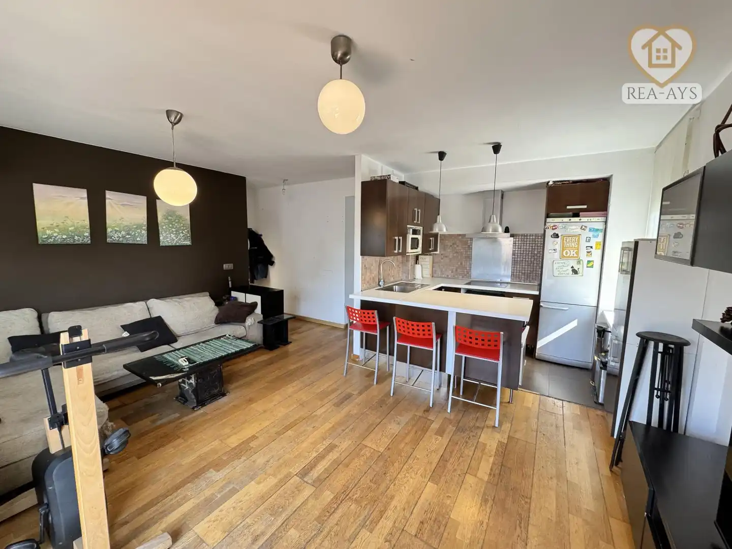 Vista exterior de Piso en venta en Castelldefels con Aire acondicionado, Calefacción y Parquet