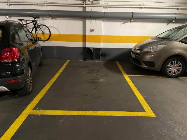 Garaje en Alquiler en Carrer de Pau Claris, 165 en Dreta de l'Eixample