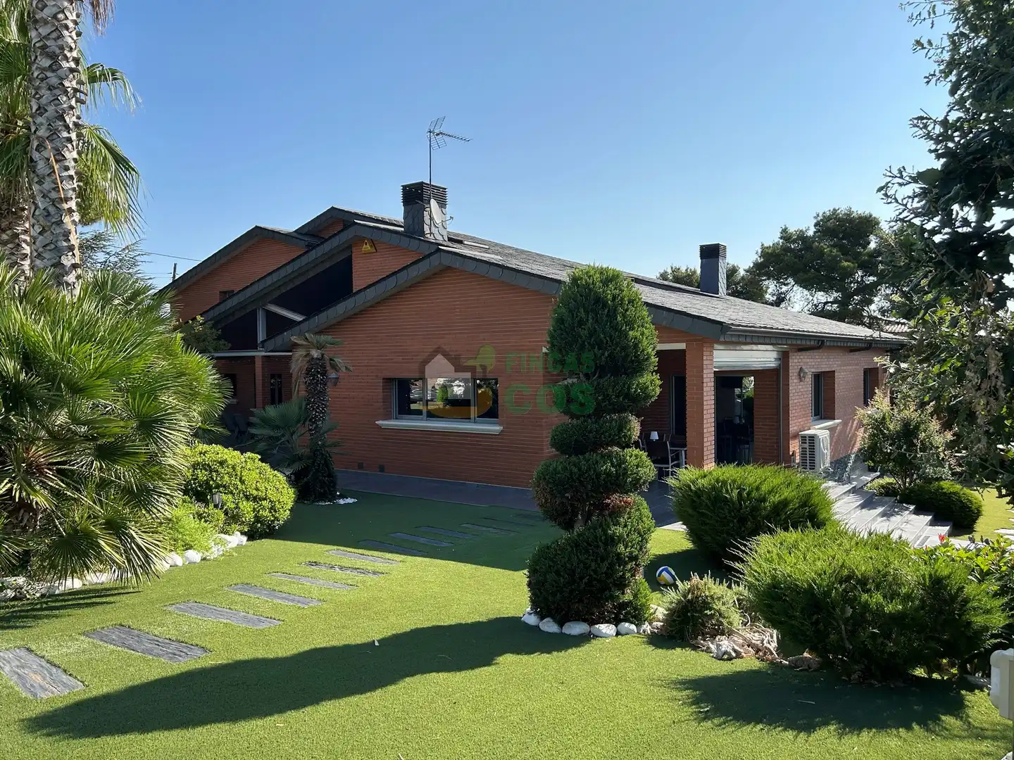 Villa con piscina in vendita a Carrer Barcelona, imagen 2