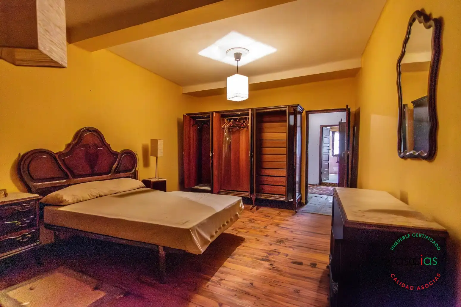 Dormitori de Casa o xalet en venda en Bimenes amb Jardí privat