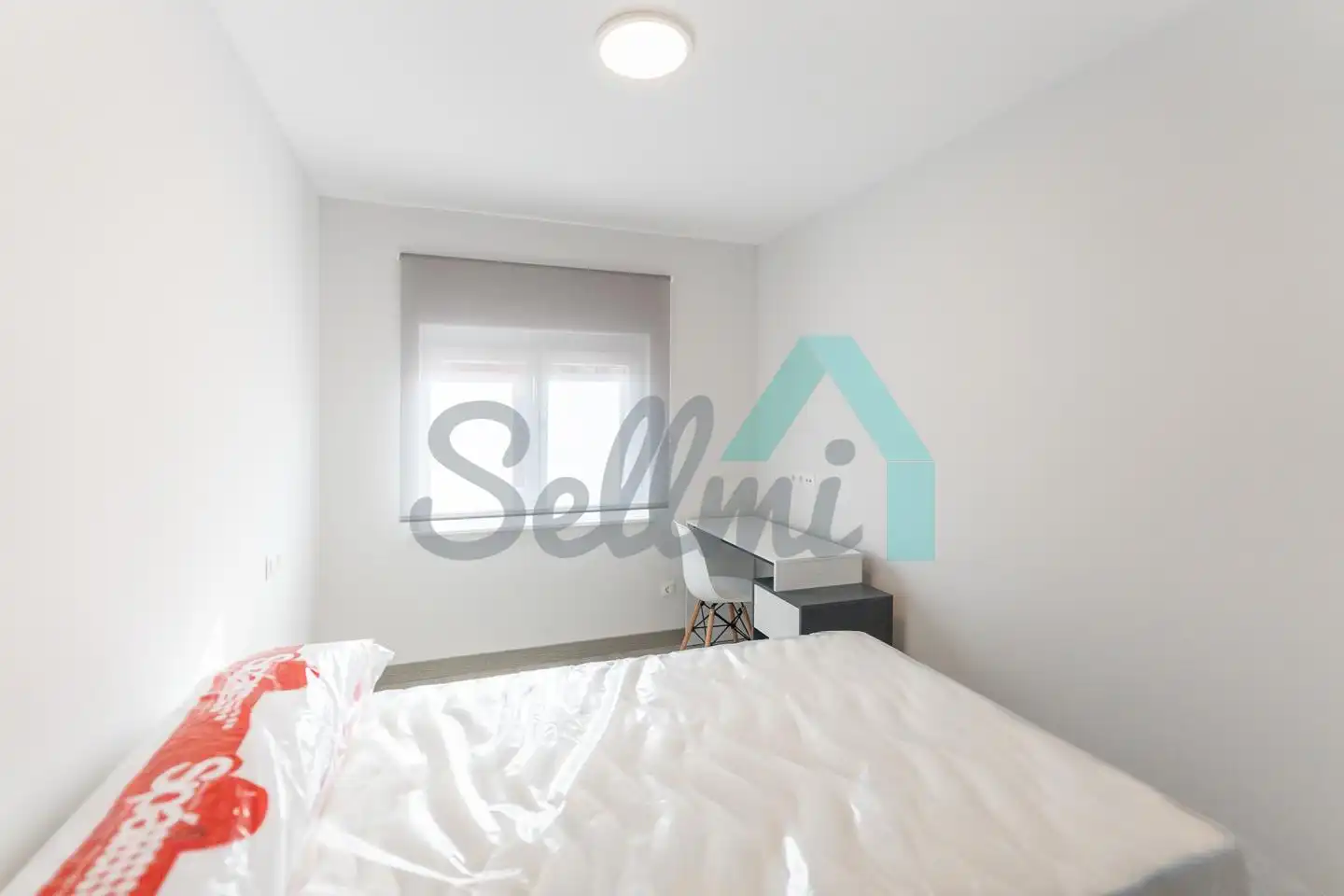 Bedroom of Flat for share in Oviedo   with Heating, Furnished and Internet