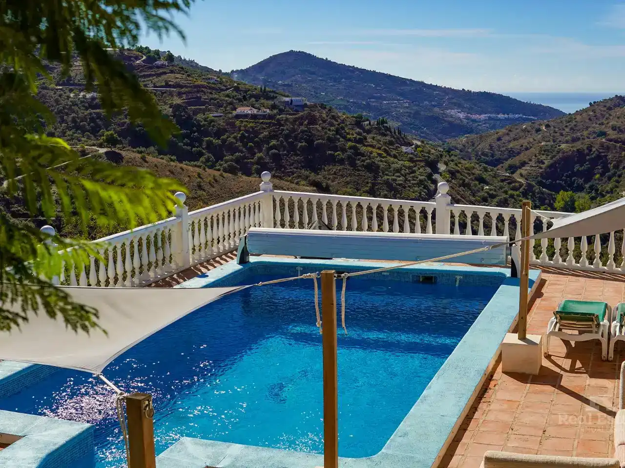 Piscina de Casa o chalet en venta en Cómpeta con Aire acondicionado, Jardín privado y Trastero