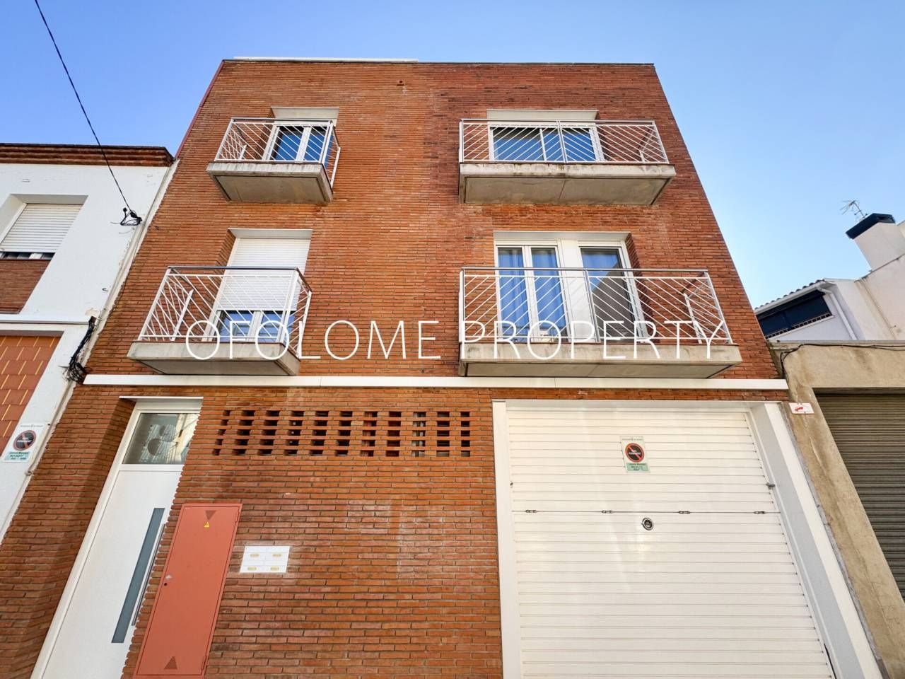 Exterior view of Building for sale in Sabadell