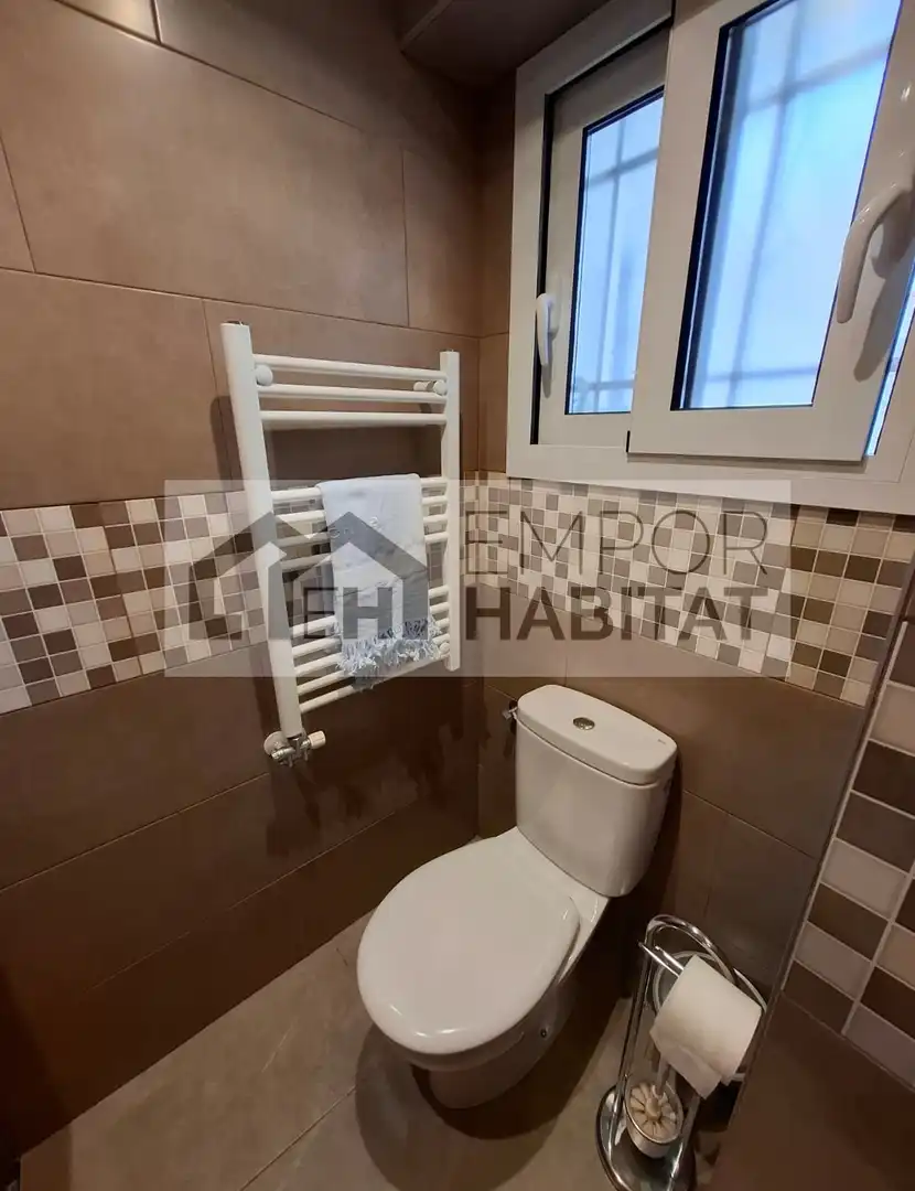 Badezimmer von Wohnungen zum Verkauf in Llançà mit Terrasse und Möbliert