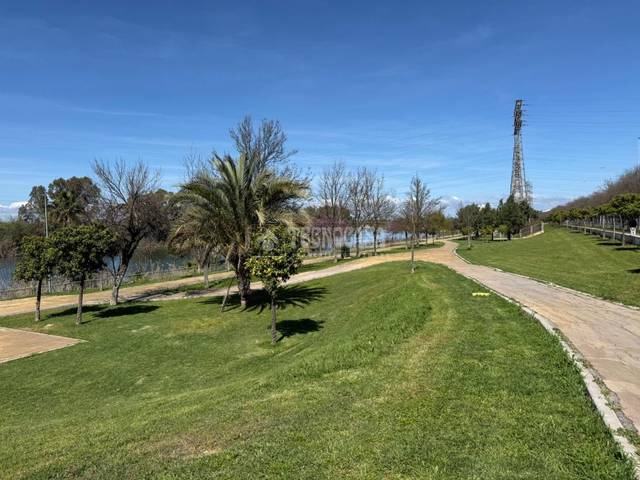 Casa adosada en Venta en San Jerónimo - La Bachillera