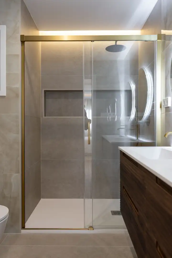Bathroom of Flat for sale in Barrio de Salamanca