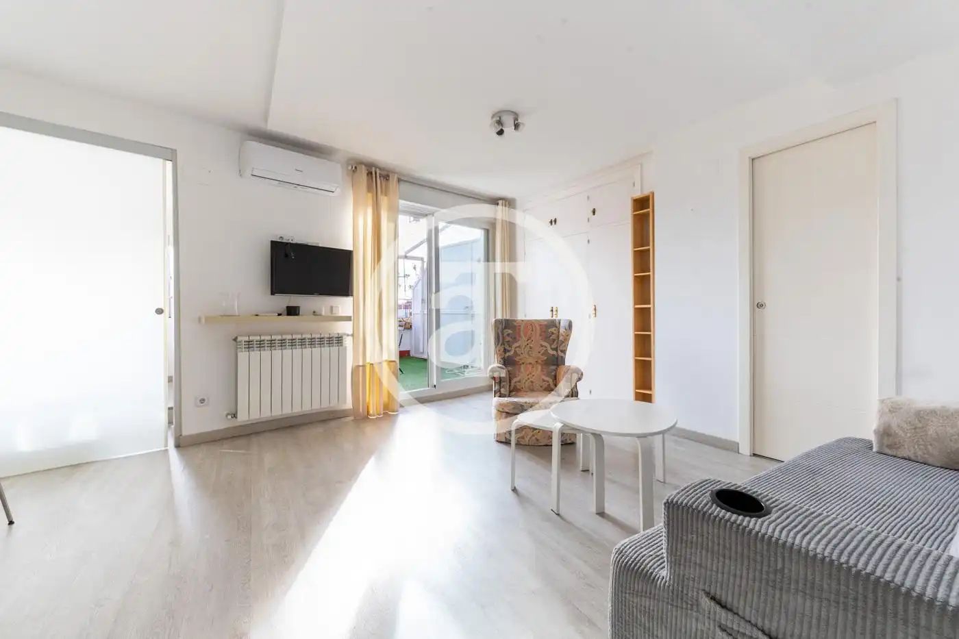 Penthouse with lift to rent in Calle del Cardenal Cisneros