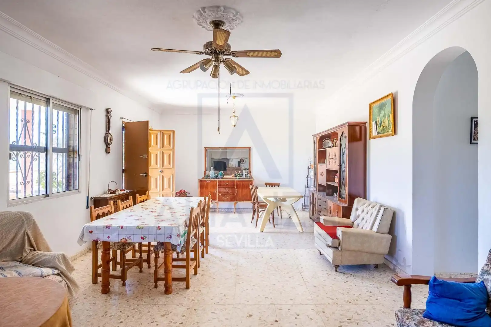 Houses for sale in Sanlúcar la Mayor, Sevilla