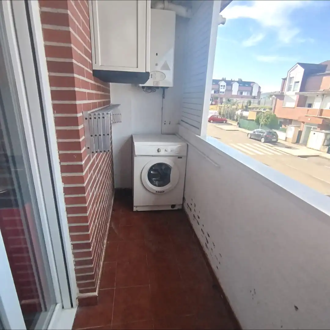 Terrassa de Dúplex en venda en Penagos amb Calefacció, Moblat i Balcó