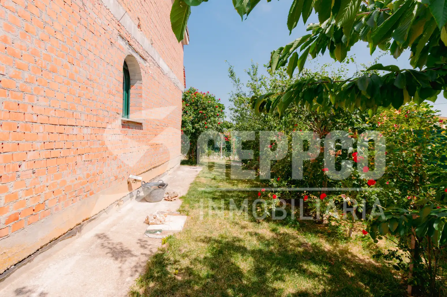 Garden of Houses for sale in Robledillo de Mohernando  with Private garden and Terrace