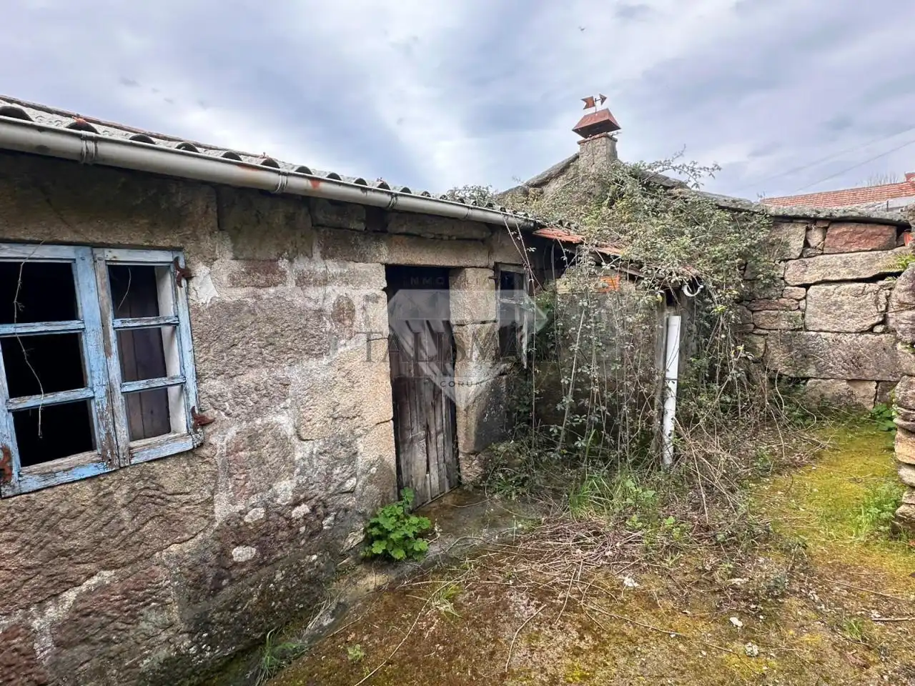 Casa o chalet en venta en A Lama   con Jardín privado, Trastero y Amueblado