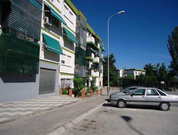 Exterior view of Flat for sale in  Granada Capital
